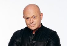 Ricky Gervais paid me £500 for my role in Extras says ROSS KEMP – that’s why he’s got a big house on the river!