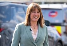 Pension savers ‘at risk of costly mistakes unless Rachel Reeves rules out lump sum cut’