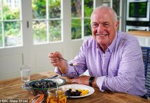 Rick Stein coffee shop closes in Cornwall as his restaurant empire suffers mounting losses after Rachel Reeves’ NI tax raid