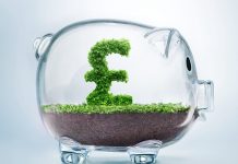 Rachel Reeves taking ‘irresponsible’ pension risk by failing to rule out tax-free lump sum raid, expert warns – as savers rush into ‘irreversible’ move