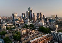 Footsie and gold soar to record highs as investors shrug off Bank of England’s AI ‘correction’ warning