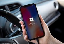 Will Tesla EV soon have Apple CarPlay after years of refusing?